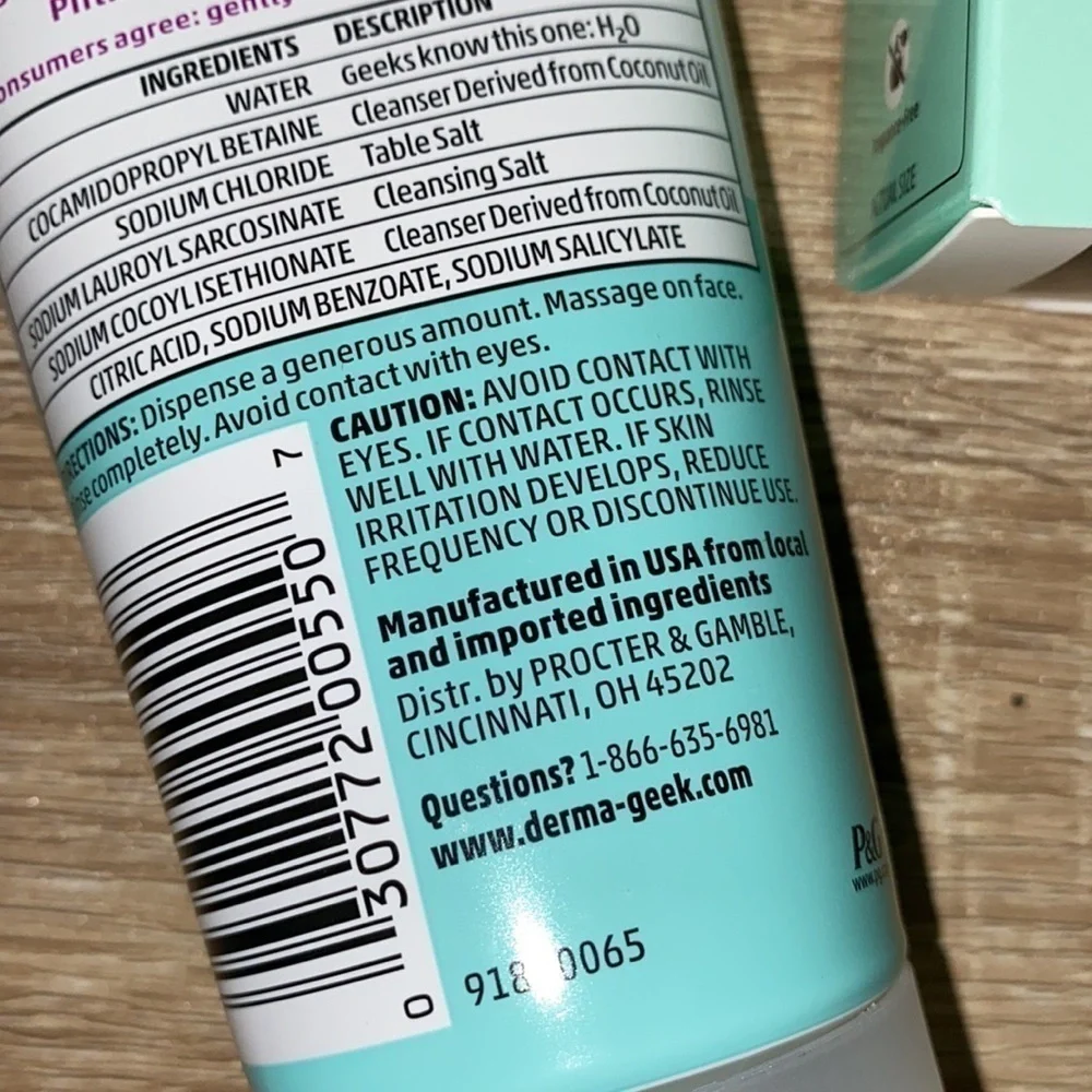 Derma Geek cleanser &‎ beta hydroxy acid detoxifying NEW sealed